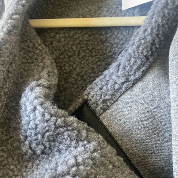 Soft Surroundings Gray Sherpa Vest S - Picture 5 of 8